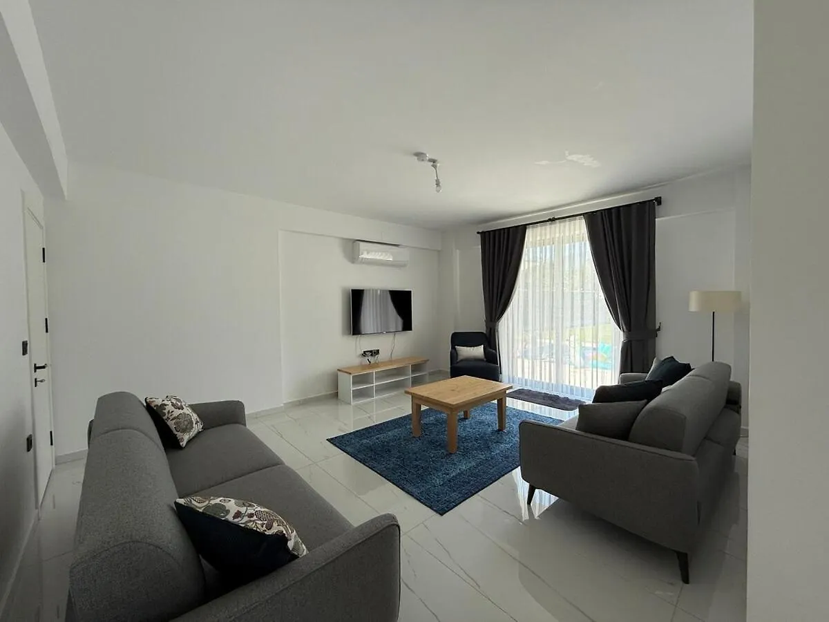 Holiday Villa Mila With Pool kontakter